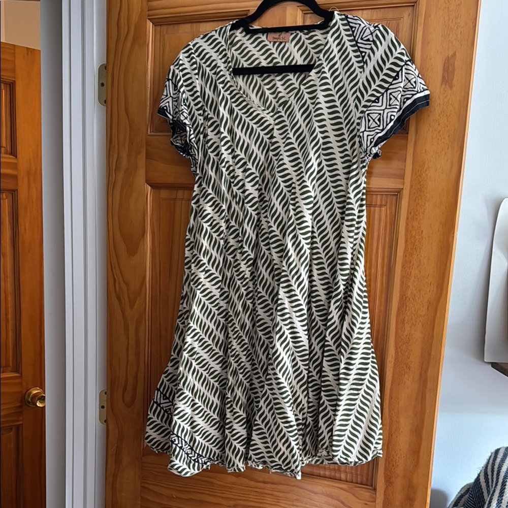Green and Cream A-Line Mini Dress with V Neck
